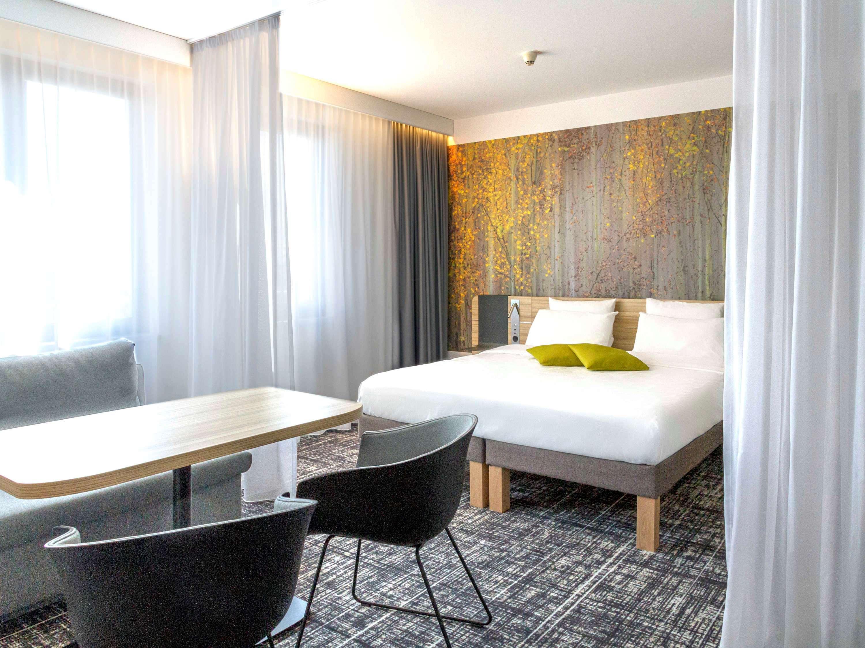 Novotel Suites Wien City Donau Esterno foto