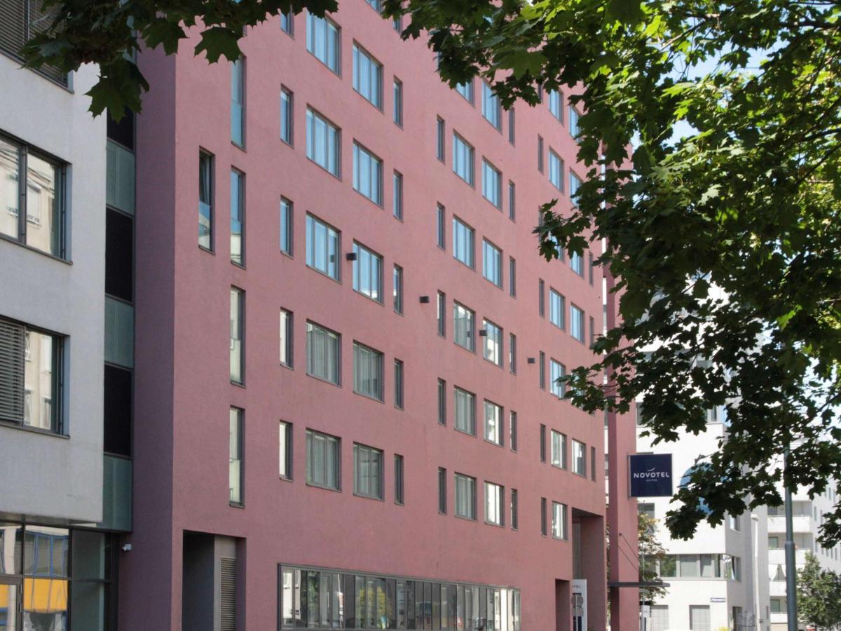 Novotel Suites Wien City Donau Esterno foto