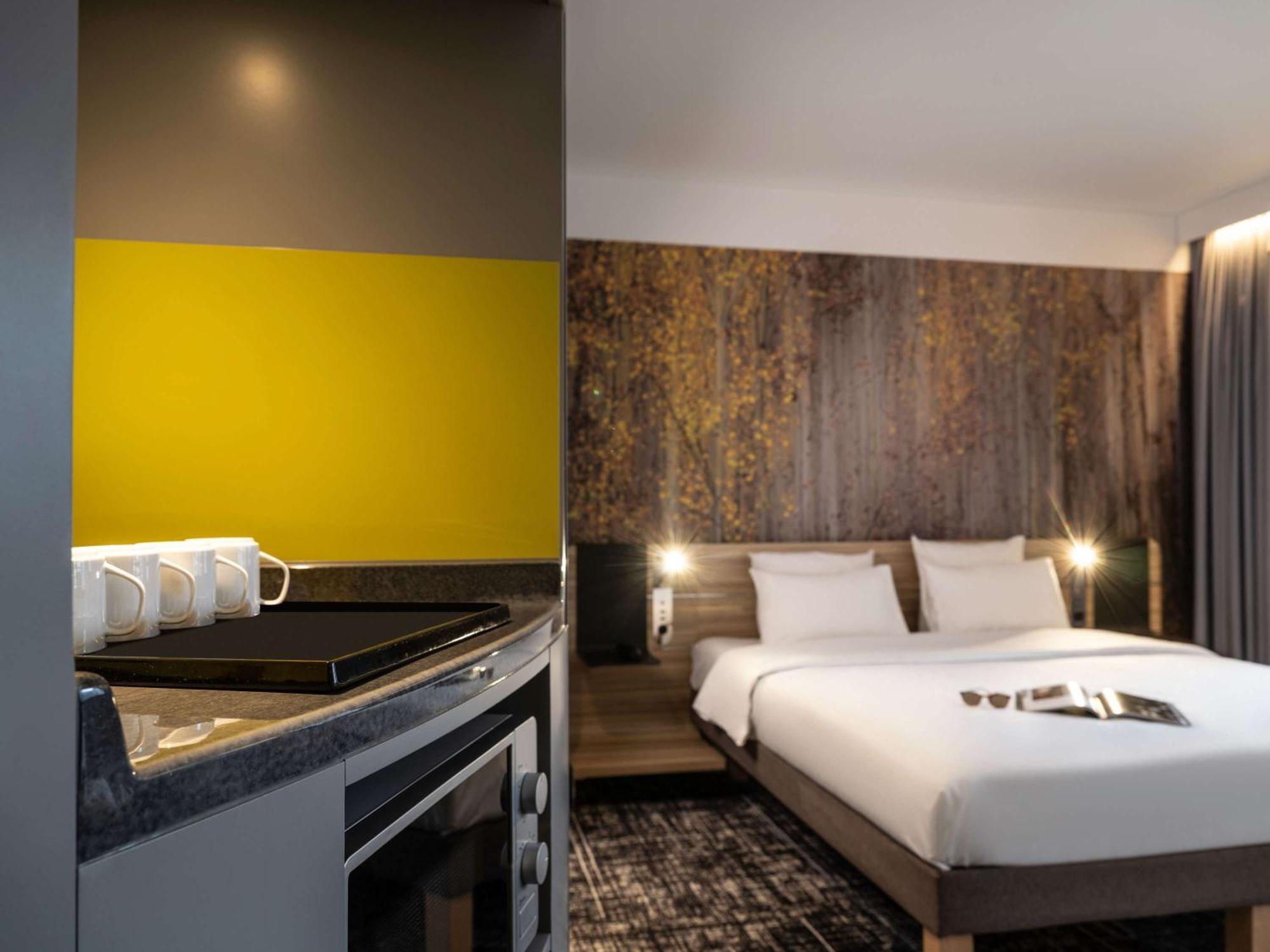 Novotel Suites Wien City Donau Esterno foto