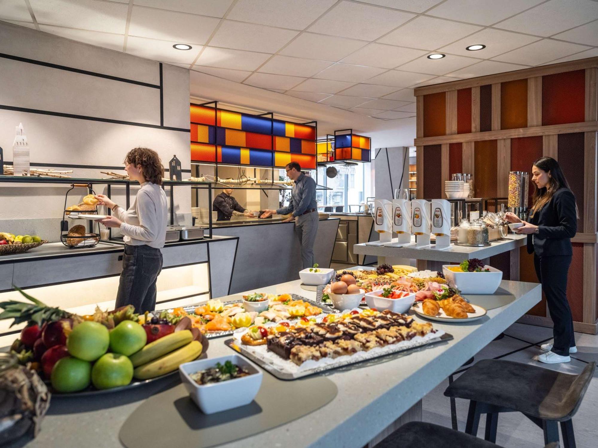 Novotel Suites Wien City Donau Esterno foto