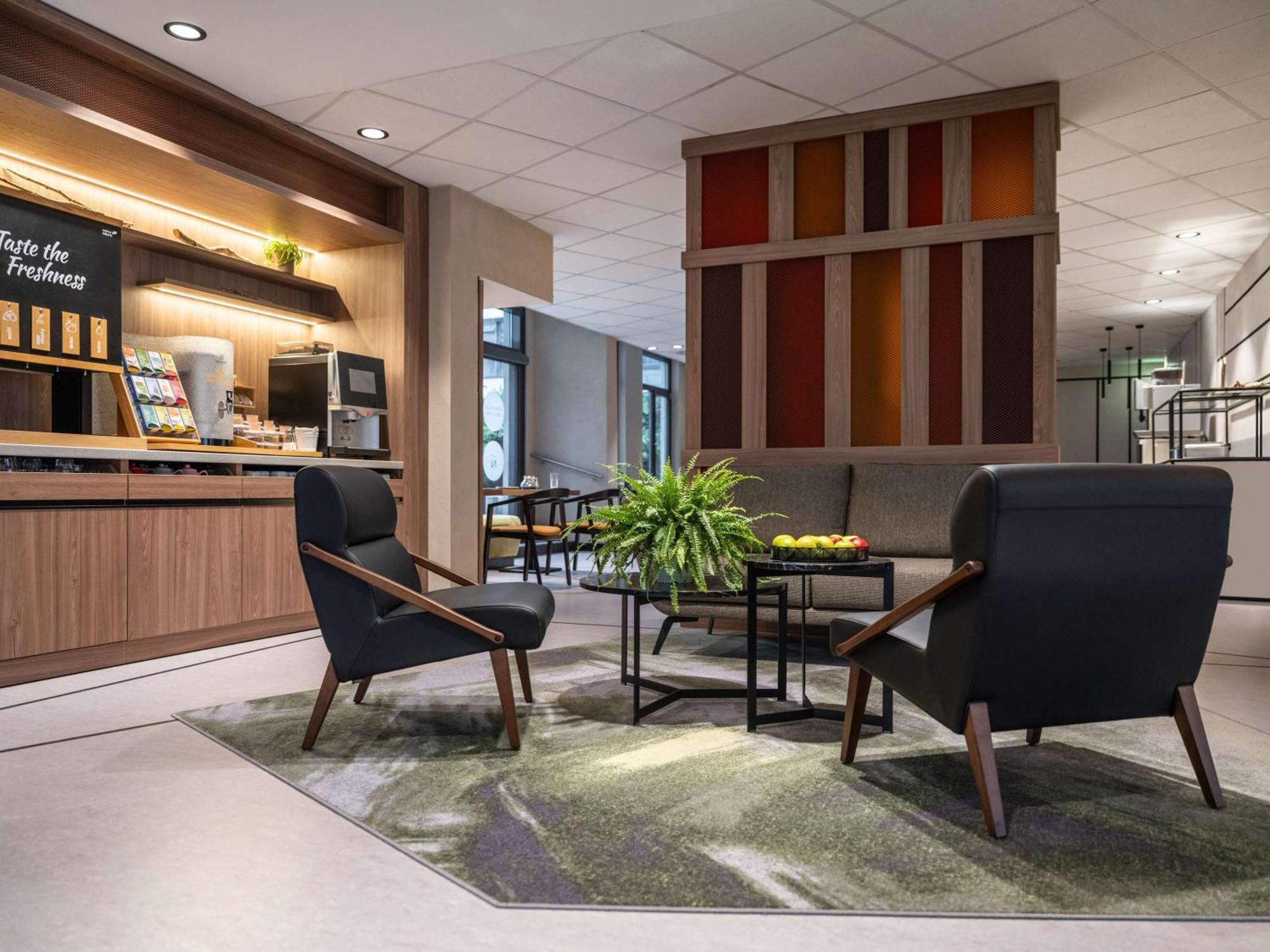 Novotel Suites Wien City Donau Esterno foto