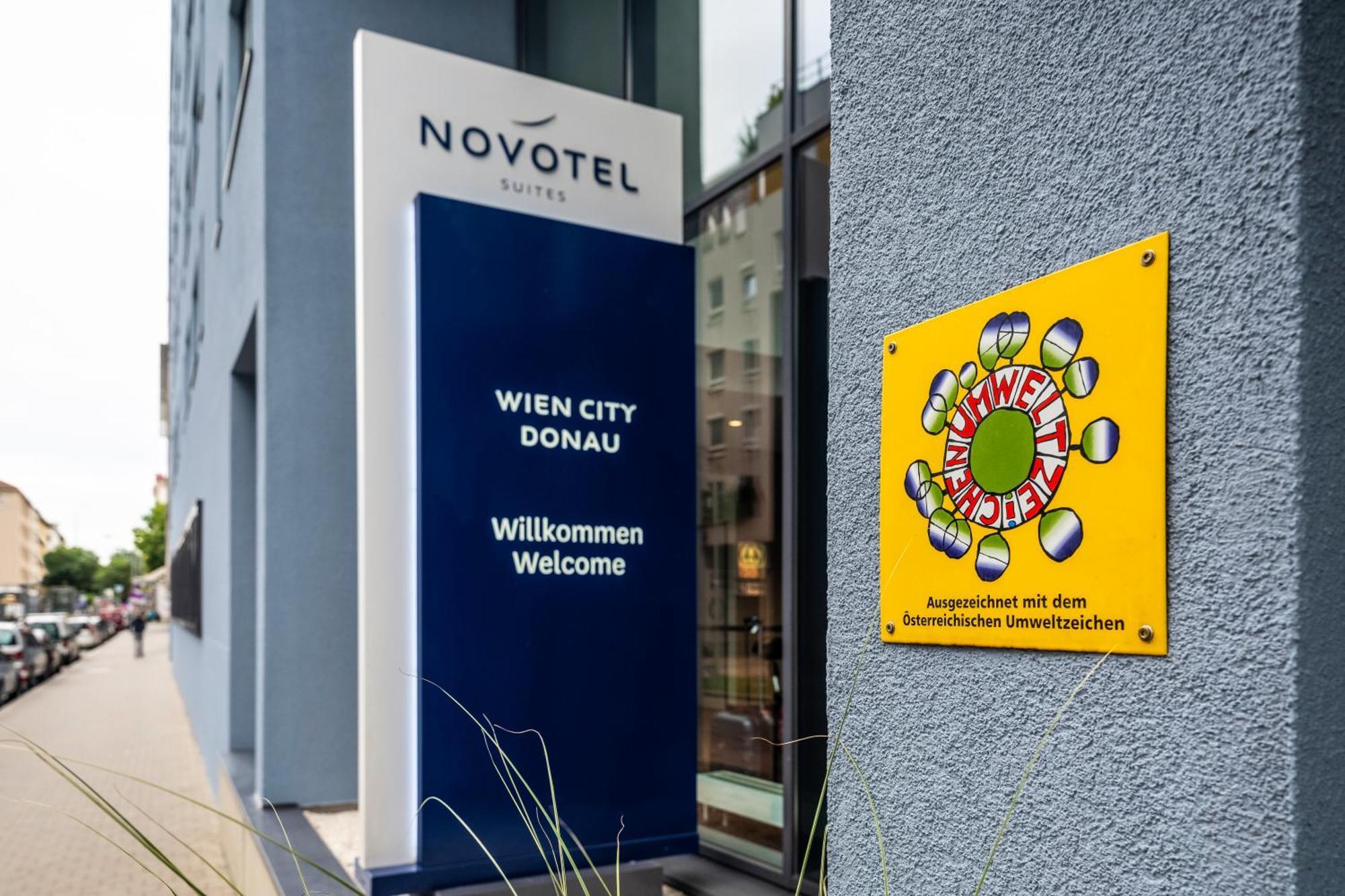 Novotel Suites Wien City Donau Esterno foto