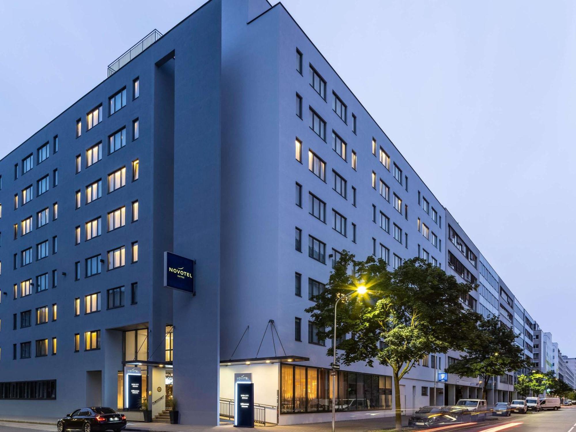 Novotel Suites Wien City Donau Esterno foto
