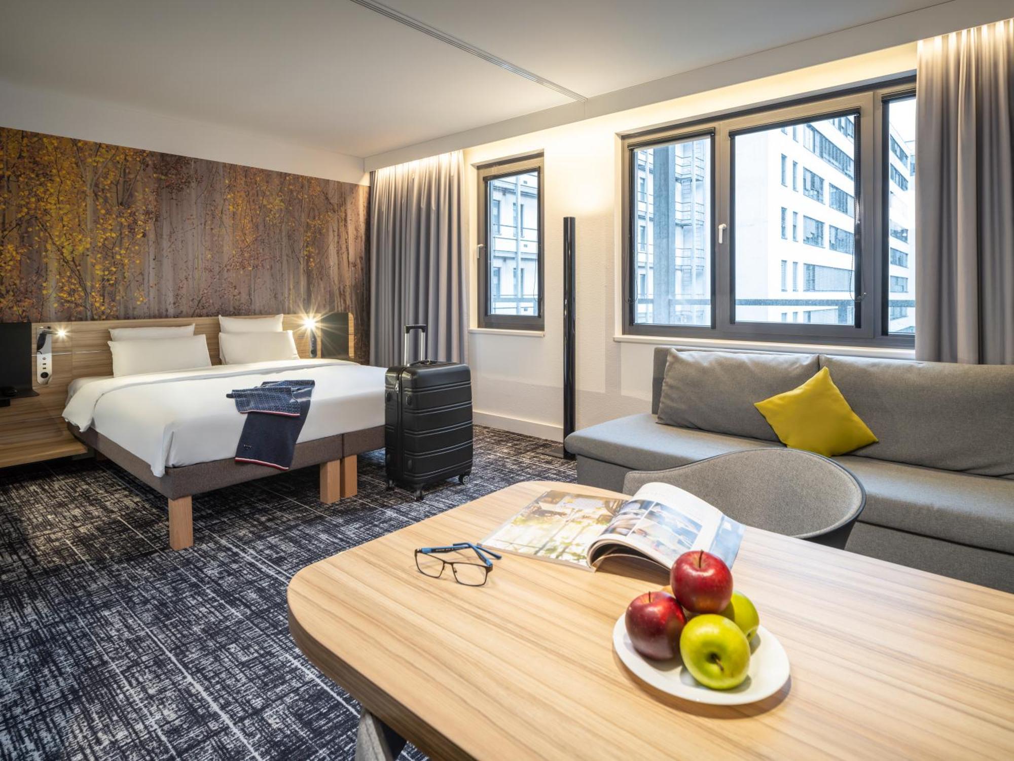 Novotel Suites Wien City Donau Esterno foto